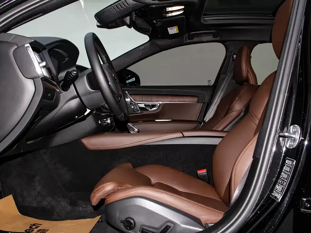 Volvo S90 2024 из CN, фото 4