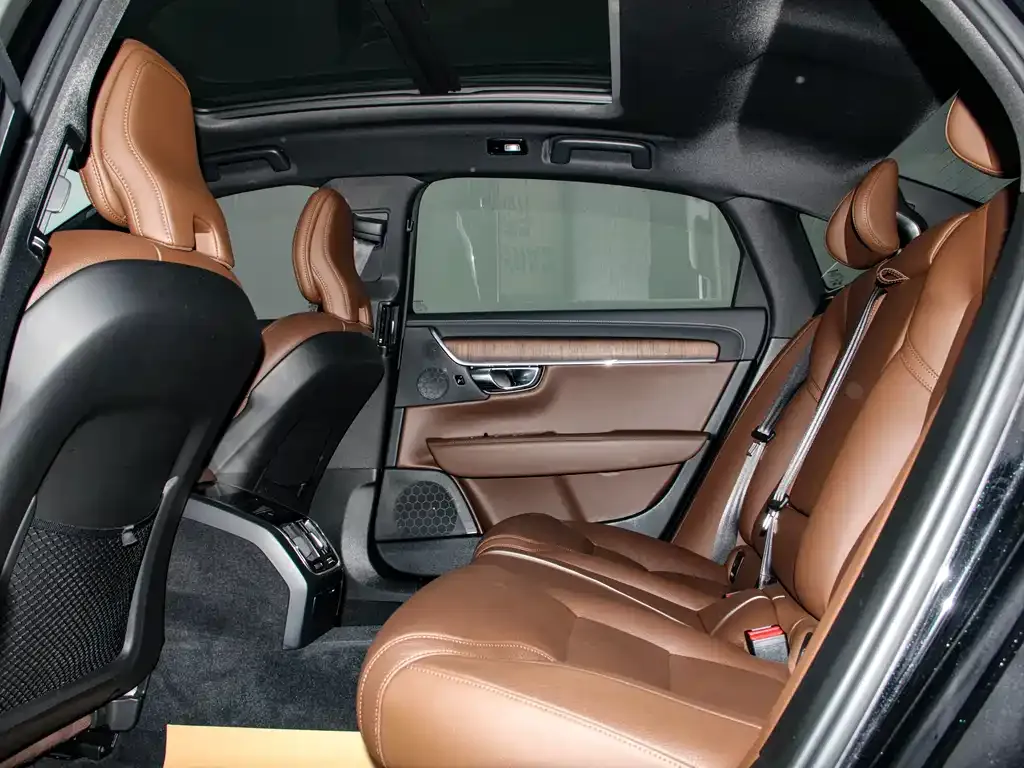 Volvo S90 2024 из CN, фото 7