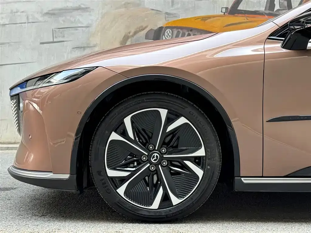 Mazda EZ-6 2025 из CN, фото 4