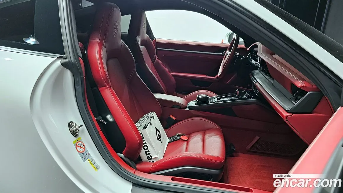 Porsche 911 2024 из KR, фото 10