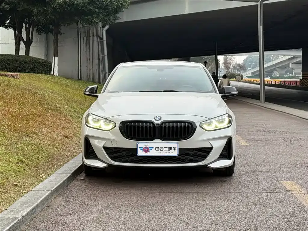 BMW 1 Series 2021 из CN, фото 6