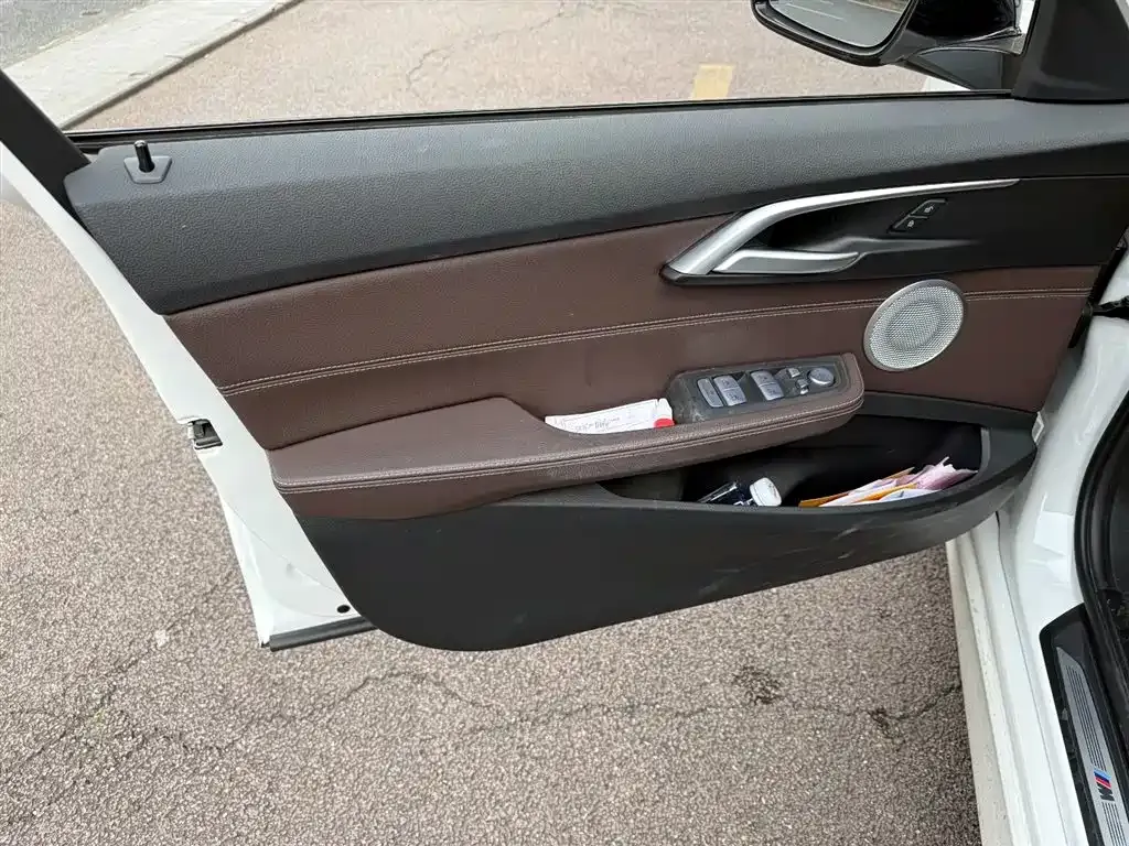 BMW 1 Series 2021 из CN, фото 10