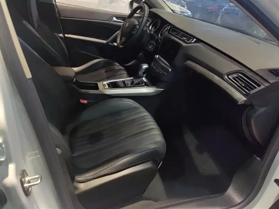 Peugeot 408 2025 из CN, фото 7