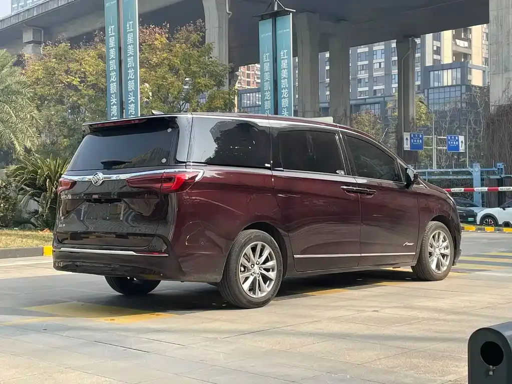 Buick GL8 2021 из CN, фото 8