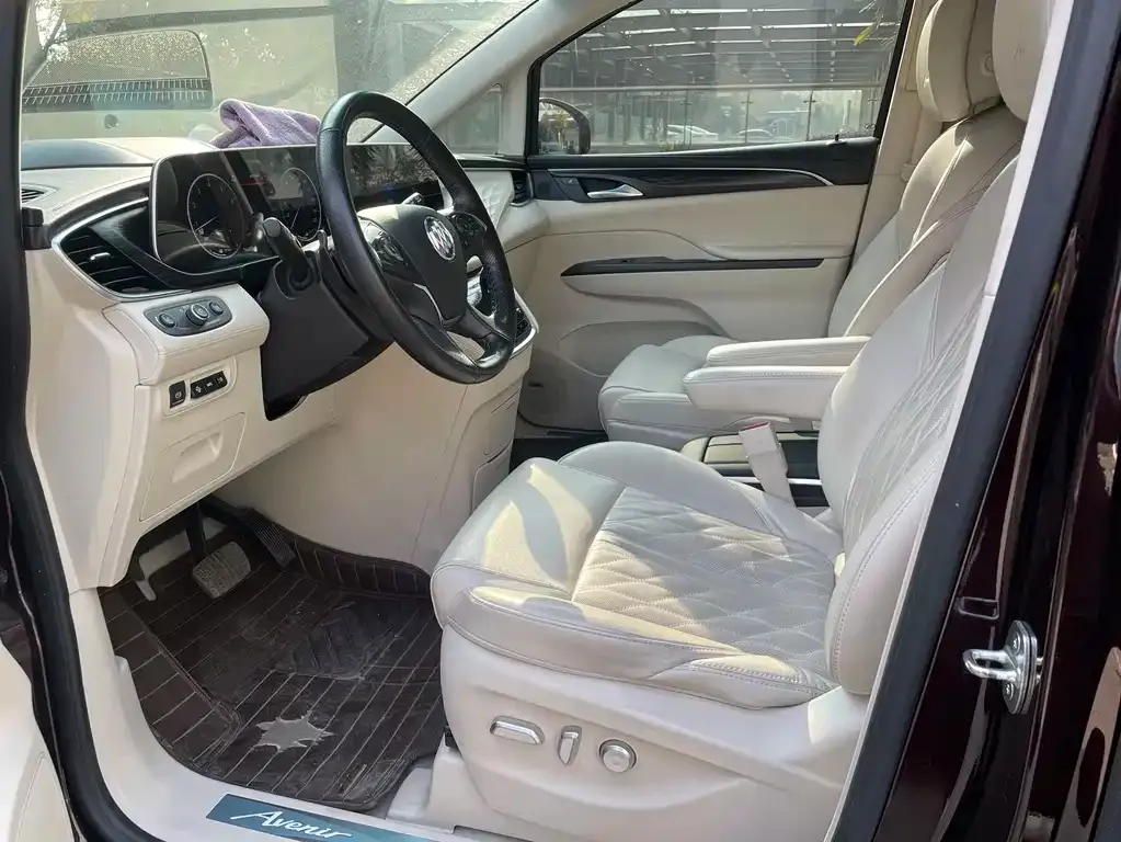 Buick GL8 2021 из CN, фото 3