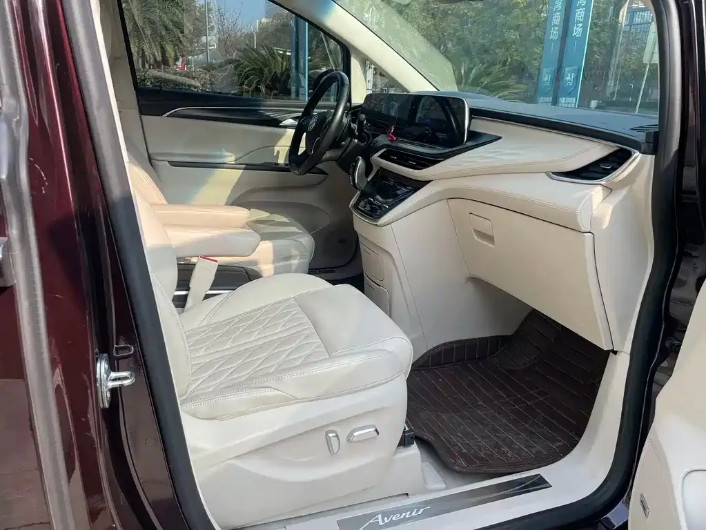 Buick GL8 2021 из CN, фото 9