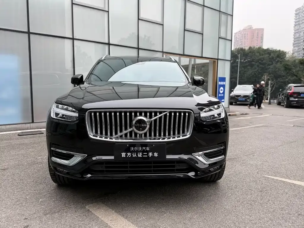 Volvo XC90 — фото 3