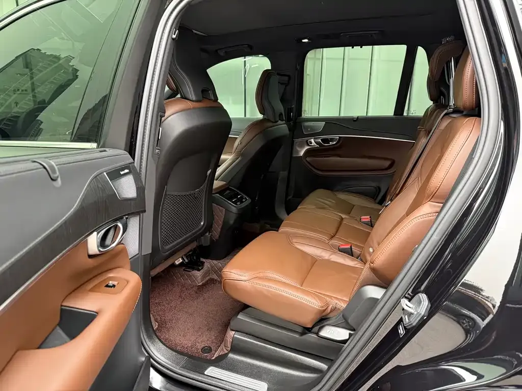 Volvo XC90 — фото 2