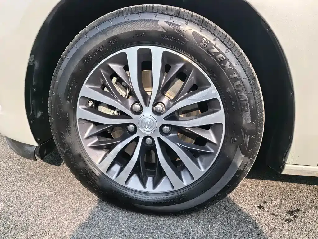 Buick GL8 2021 из CN, фото 10