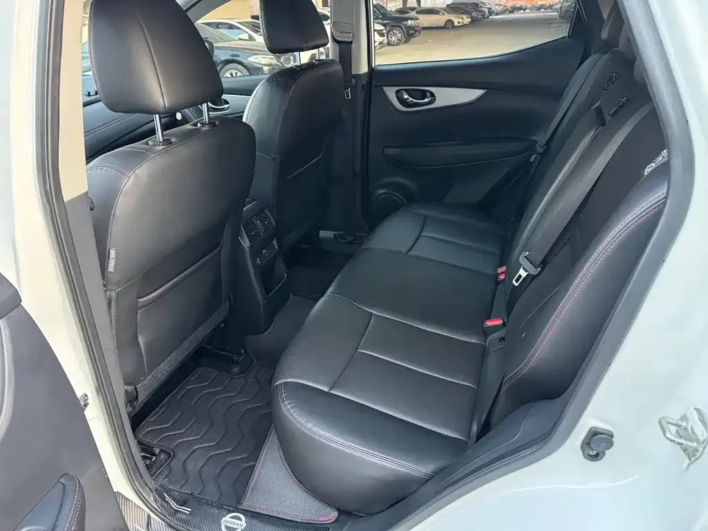 Nissan Qashqai — фото 2