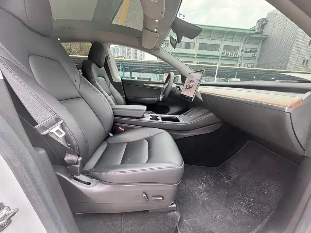 Tesla Model Y 2022 из CN, фото 8