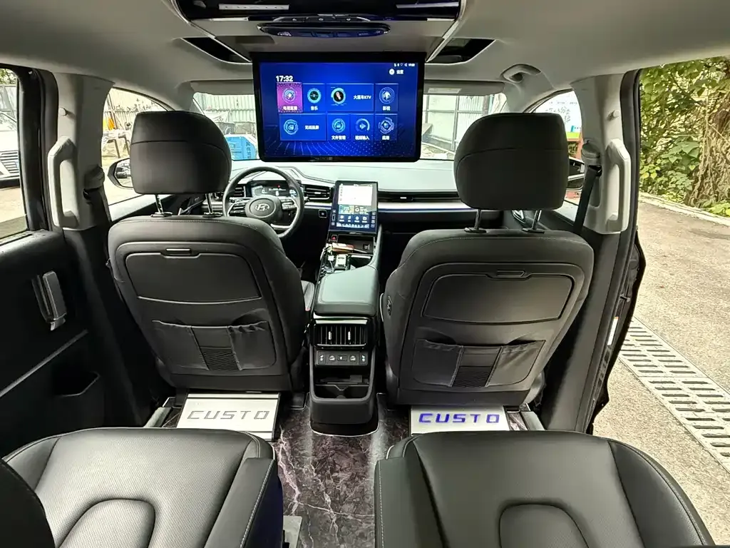 Hyundai Custo — фото 10