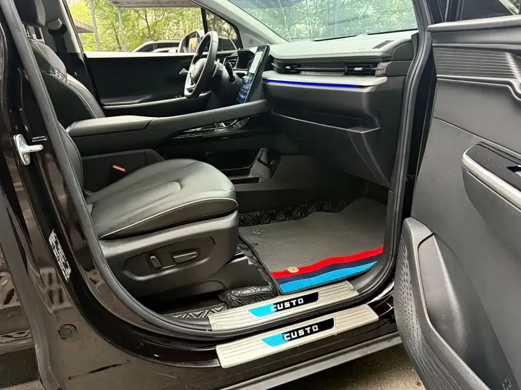 Hyundai Custo — фото 3