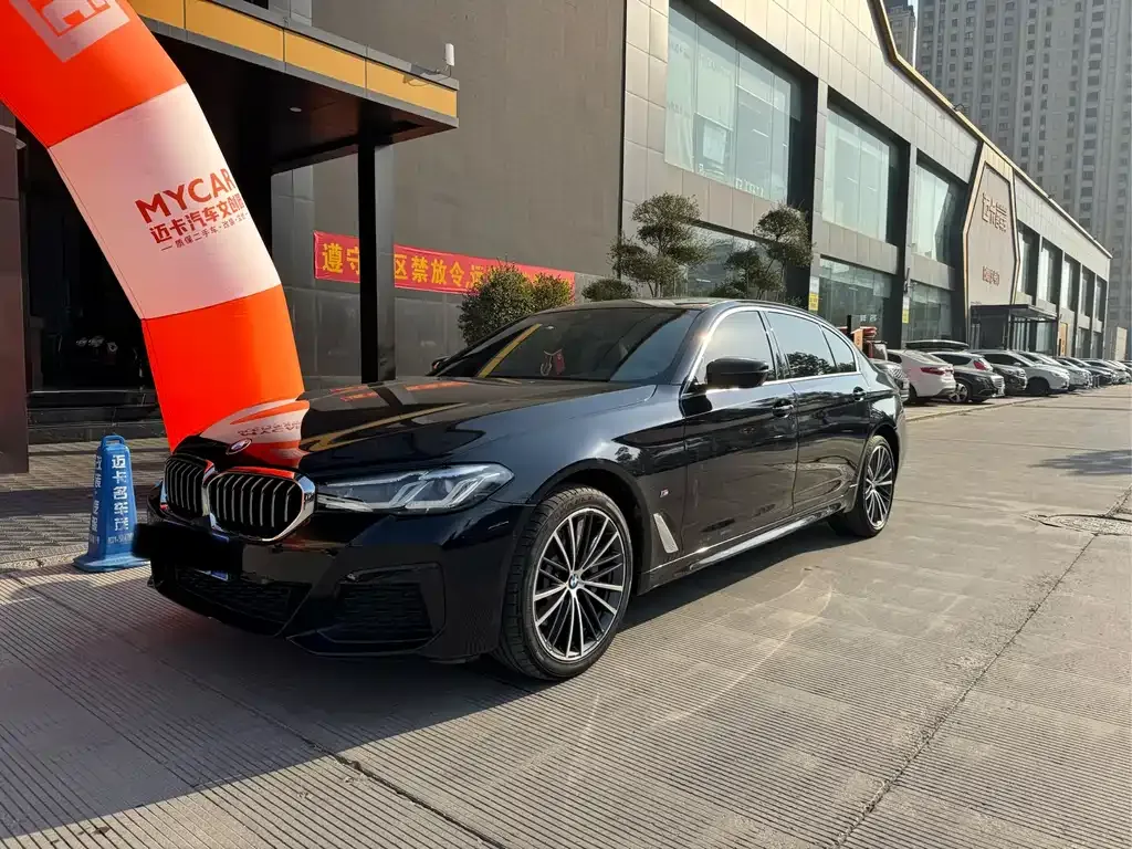 BMW 5 Series 2022 из CN, фото 1
