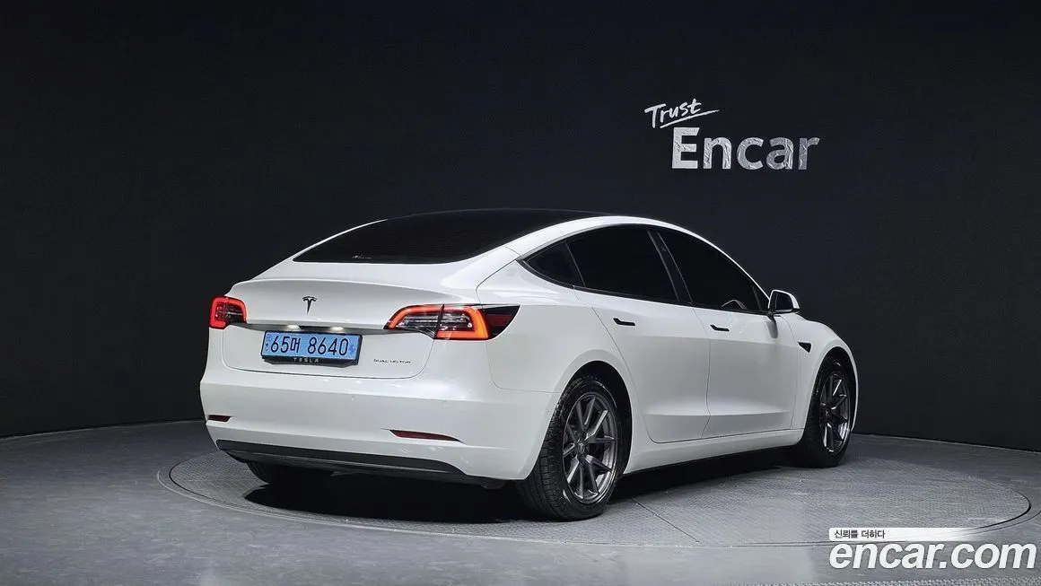 Tesla Model 3 2021 из KR, фото 2