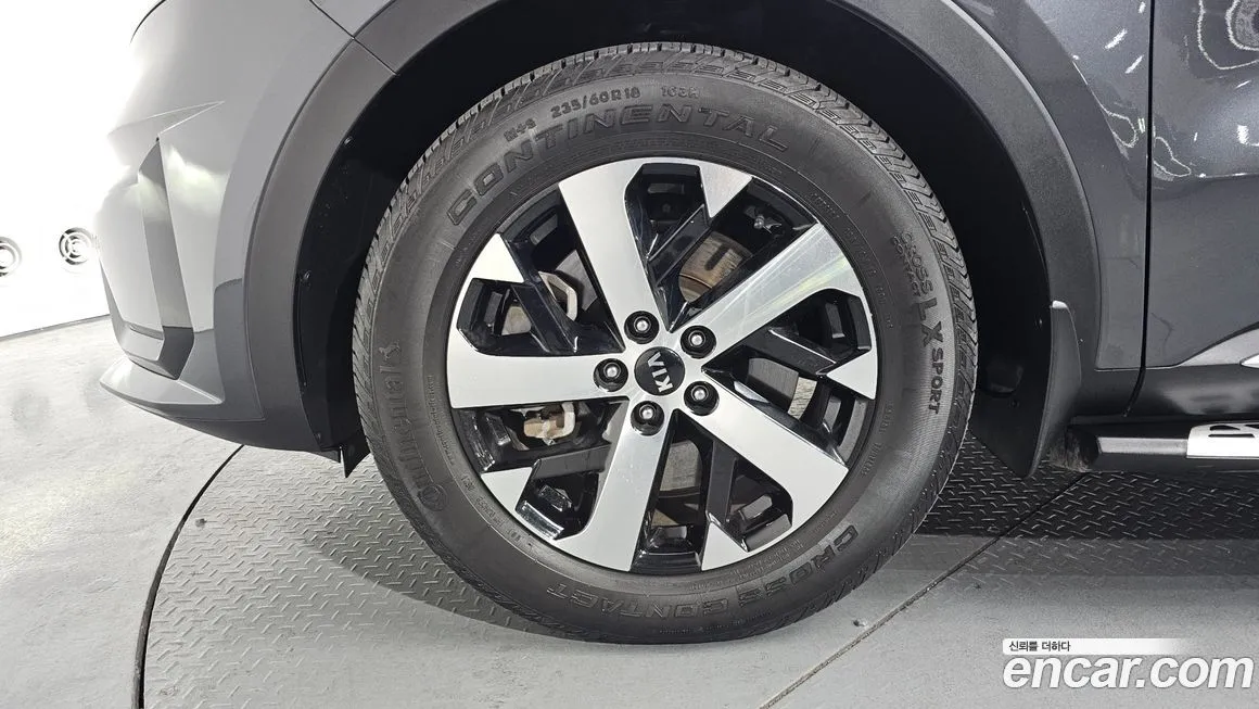 Kia Sorento — фото 6