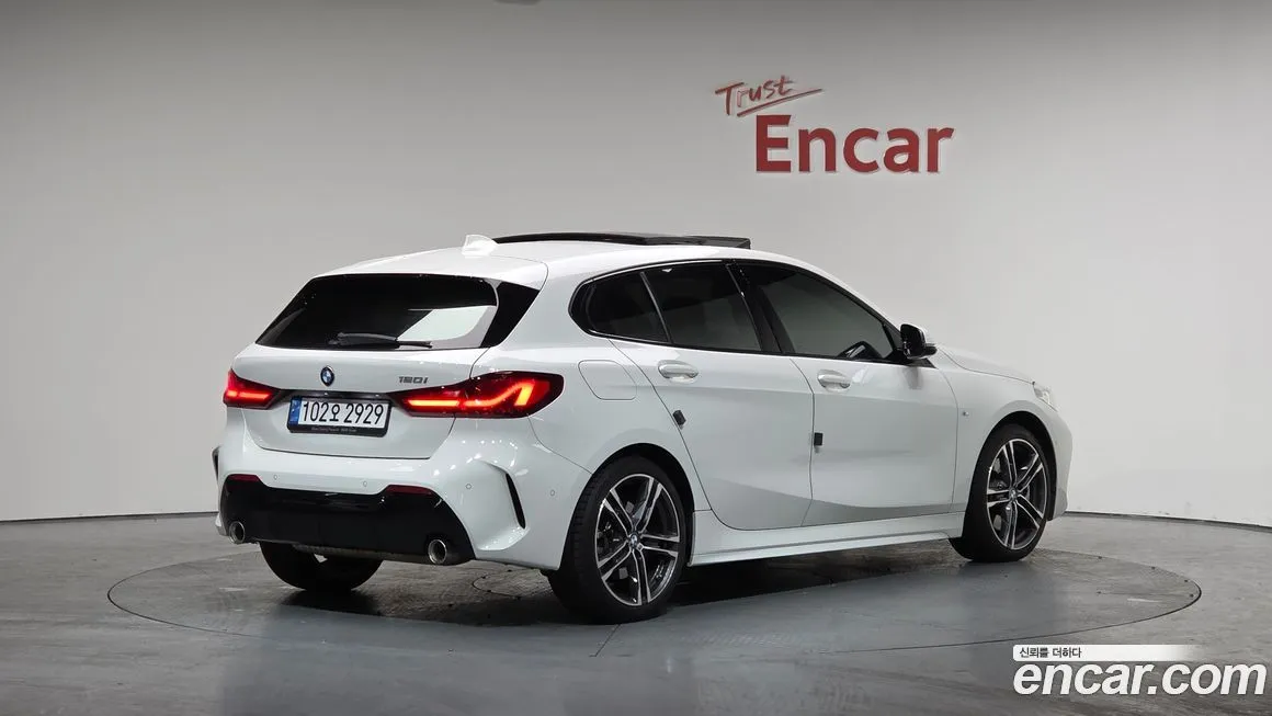 BMW 1-Series 2021 из KR, фото 2