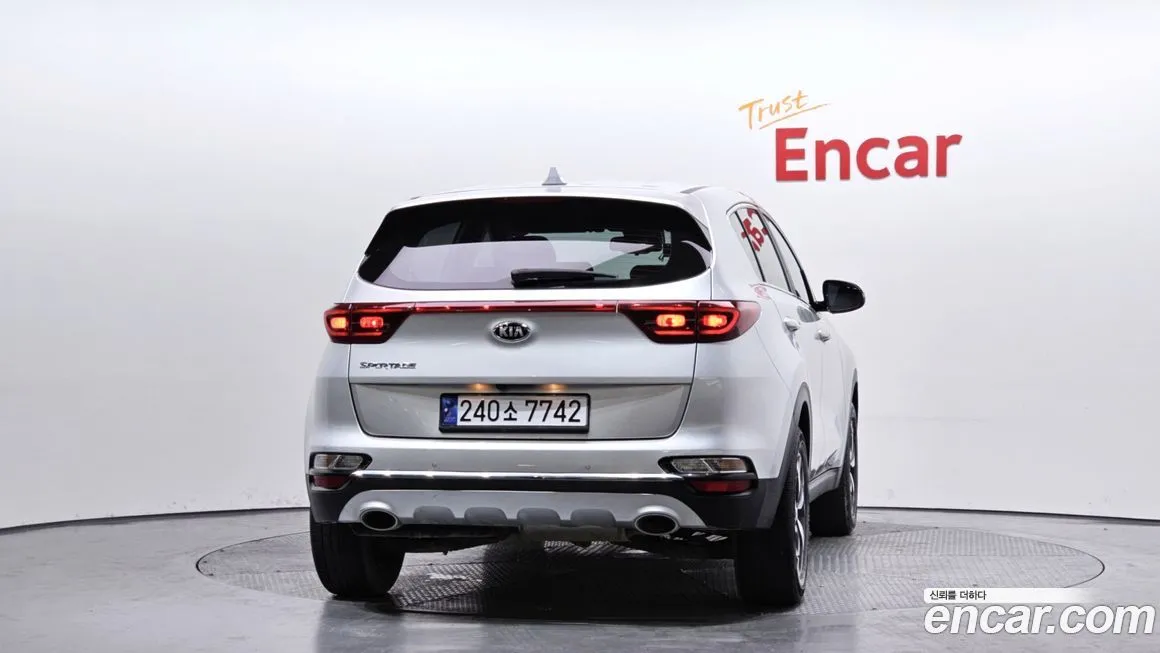 Kia Sportage — фото 5