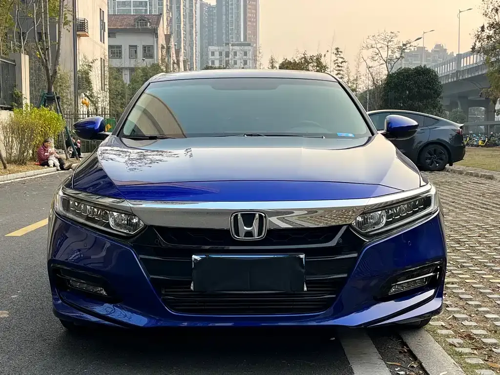 Honda Accord — фото 2