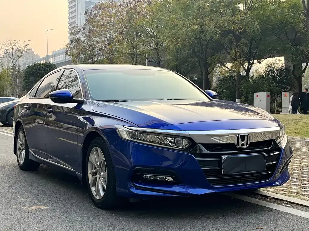 Honda Accord — фото 3