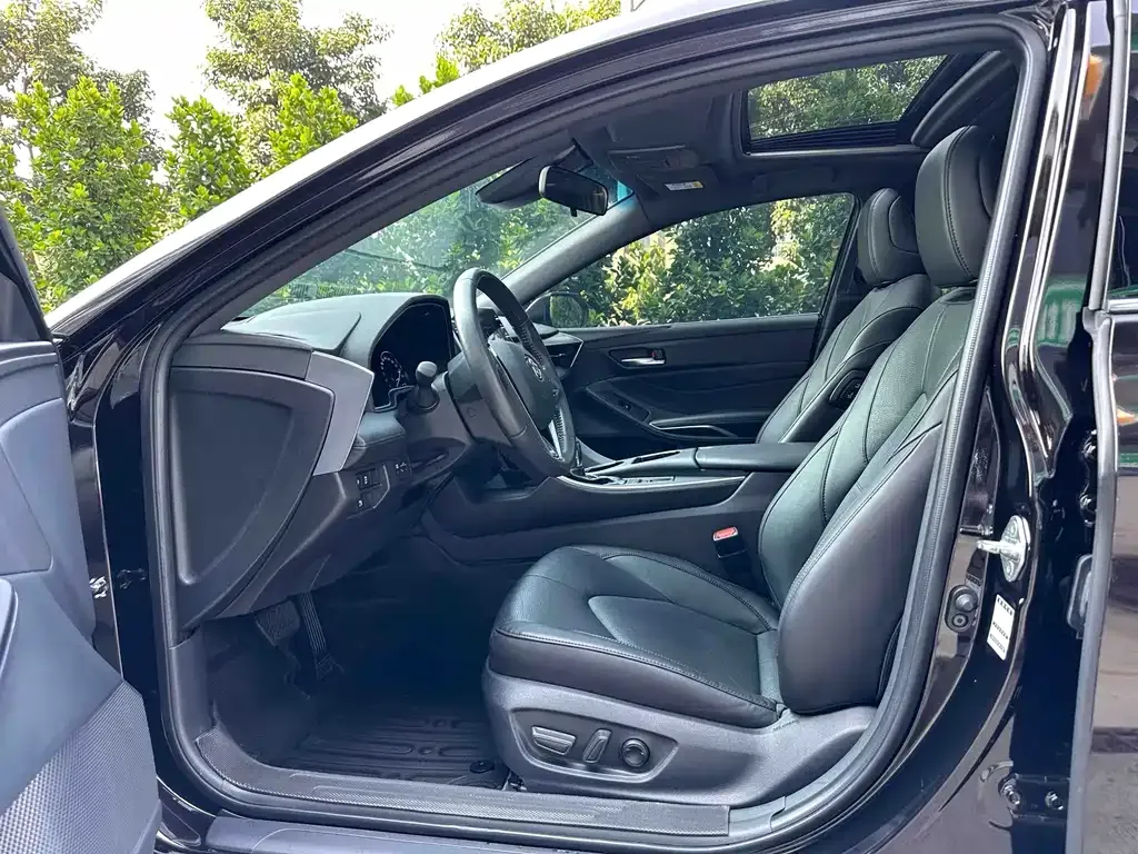 Toyota Avalon 2022 из CN, фото 7