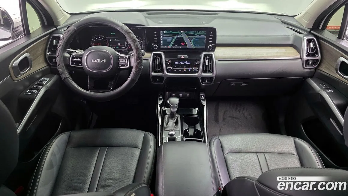 Kia Sorento — фото 5