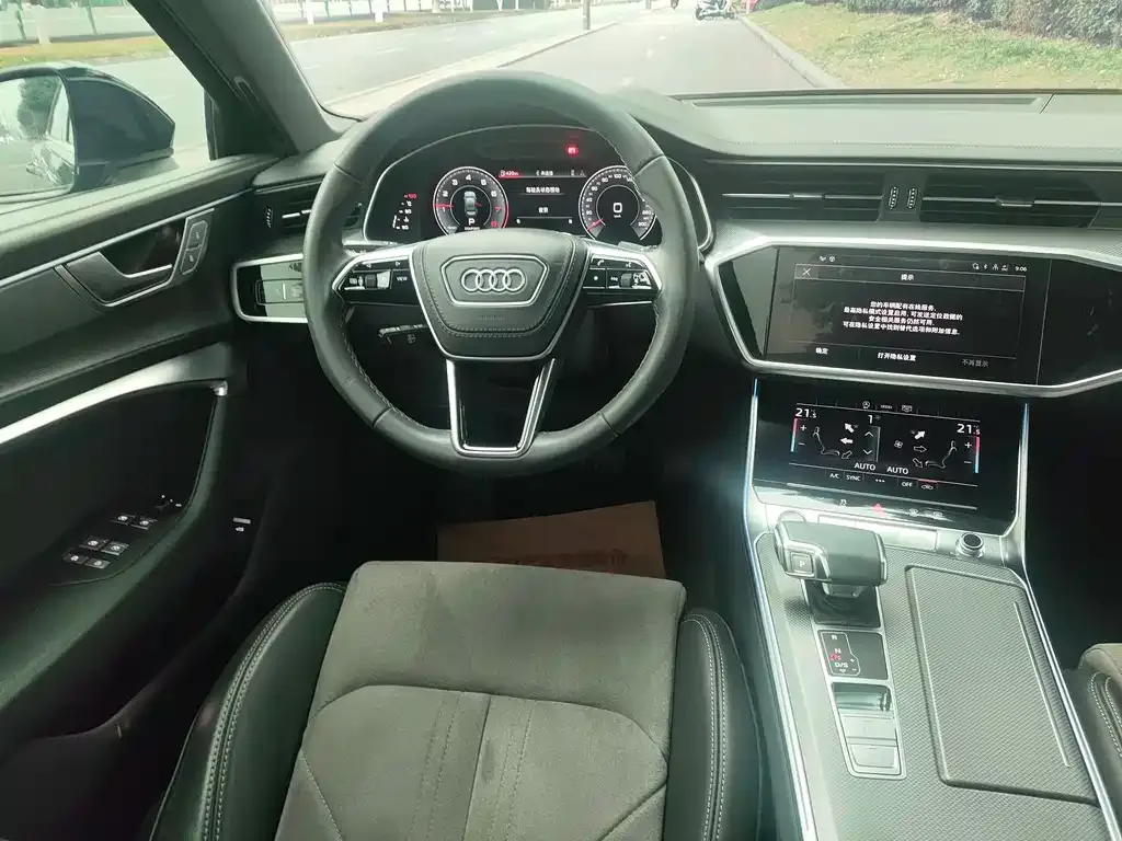 Audi A6L 2023 из CN, фото 6