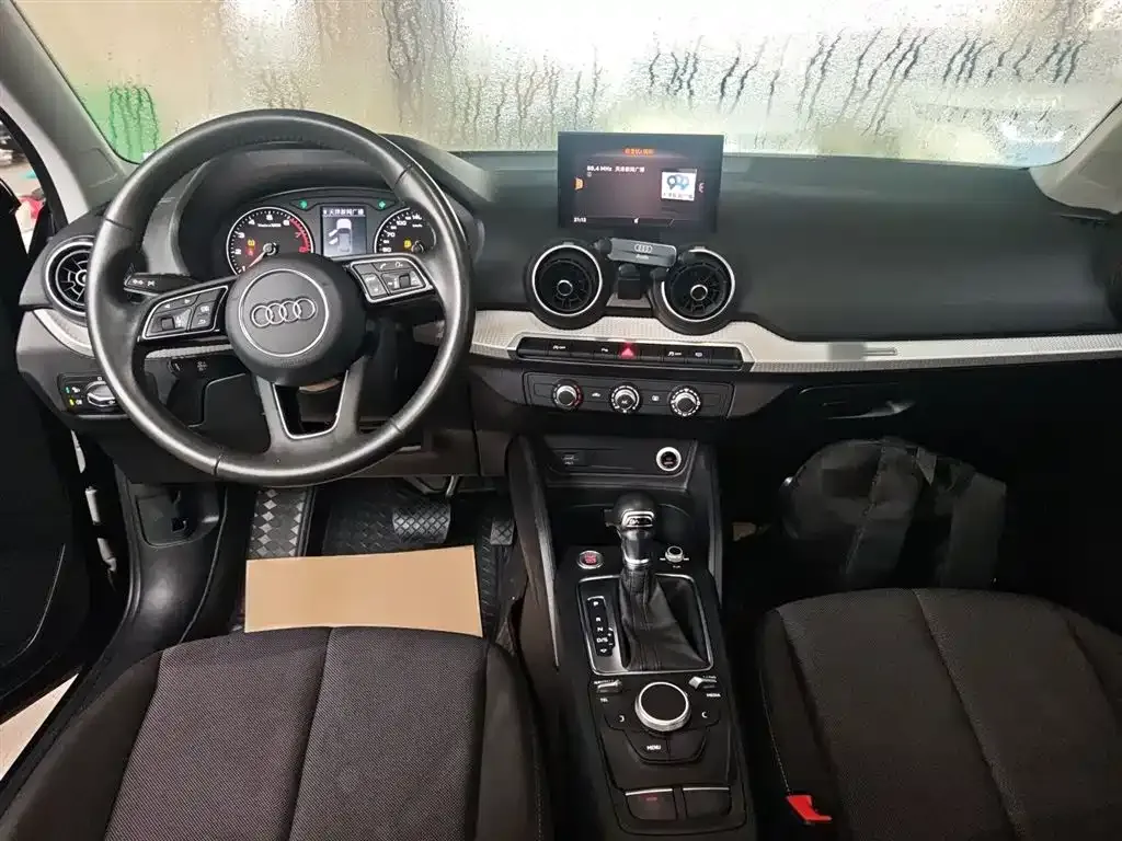 Audi Q2L 2021 из CN, фото 2