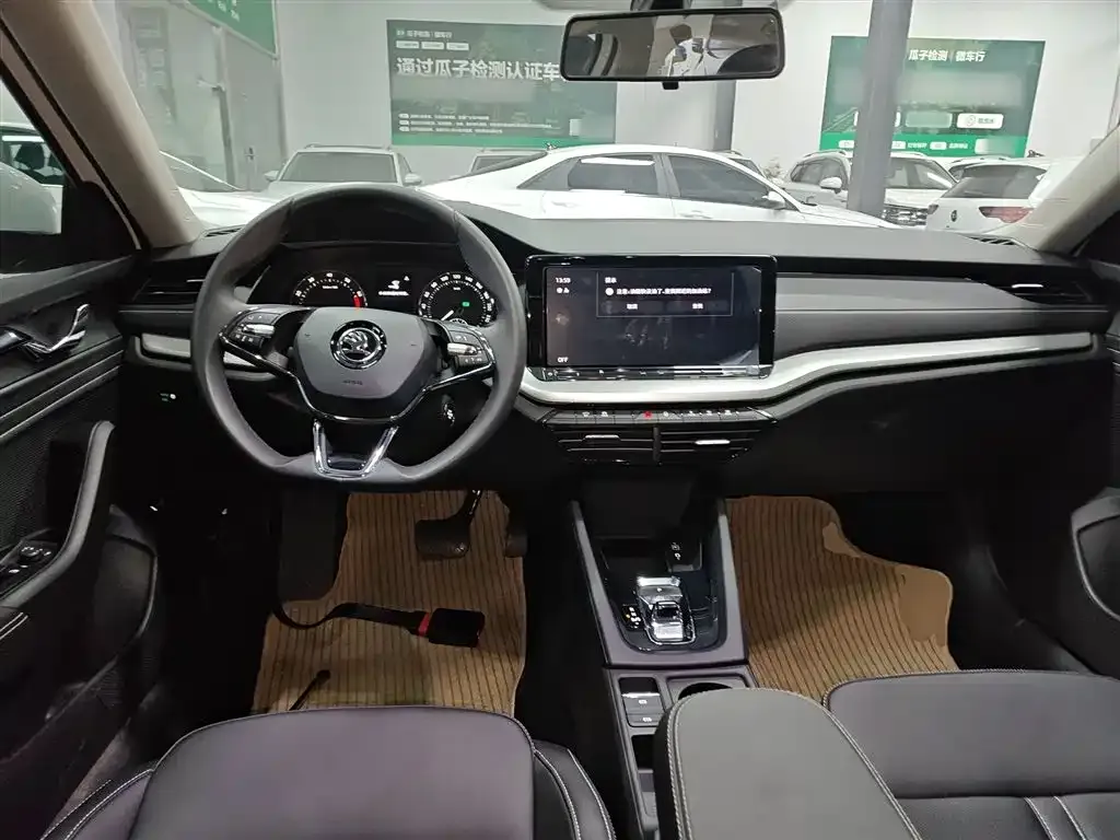 Skoda Octavia — фото 10