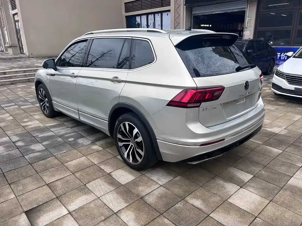 Volkswagen Tiguan L 2021 из CN, фото 6