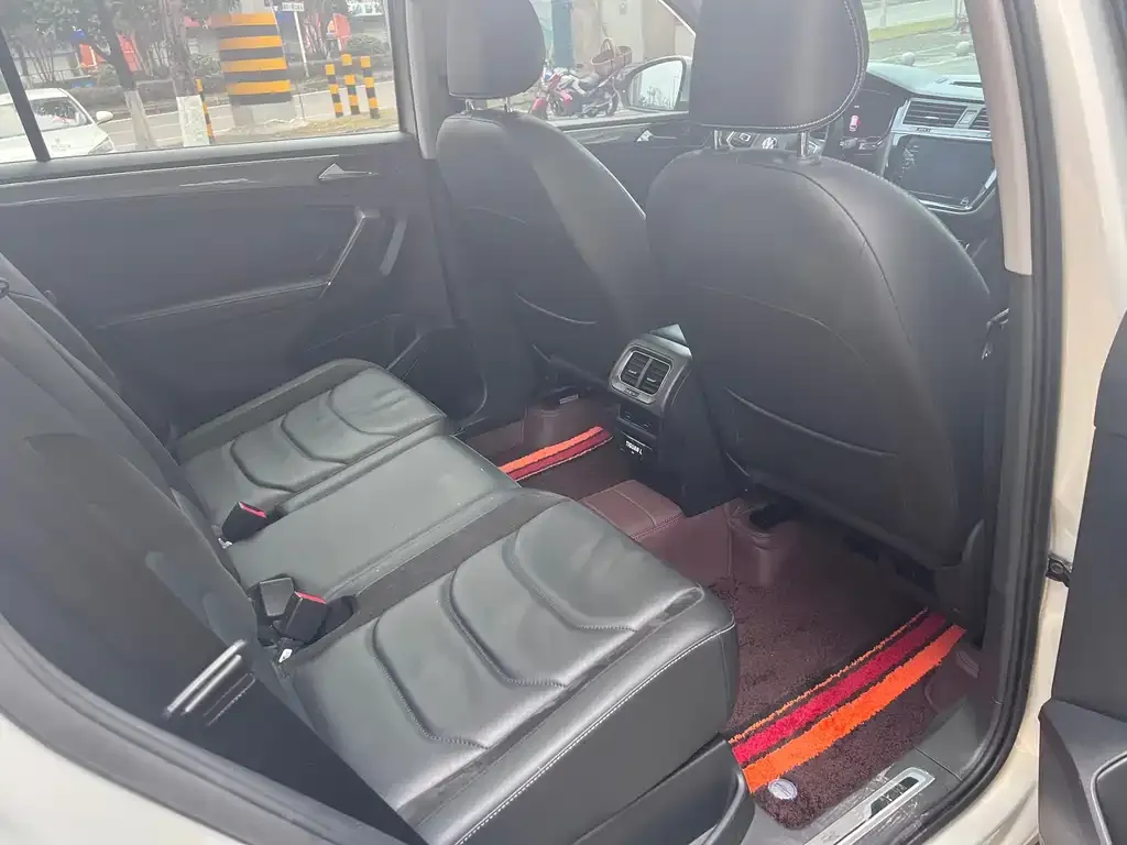 Volkswagen Tiguan L 2021 из CN, фото 8