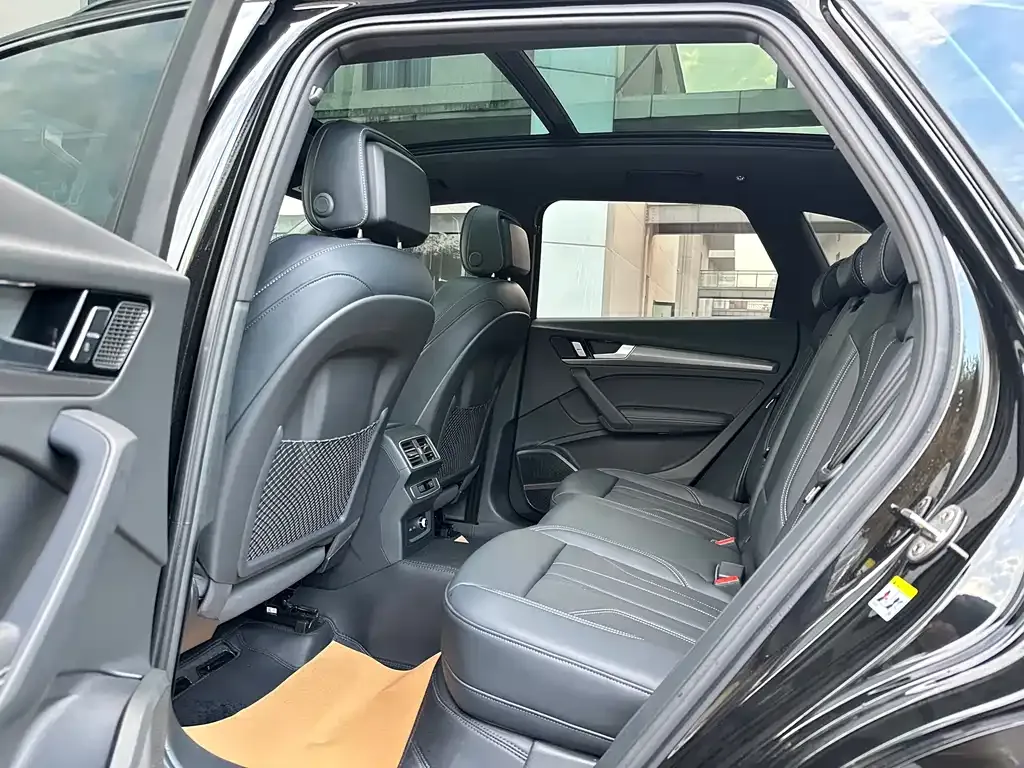 Audi Q5L 2025 из CN, фото 6