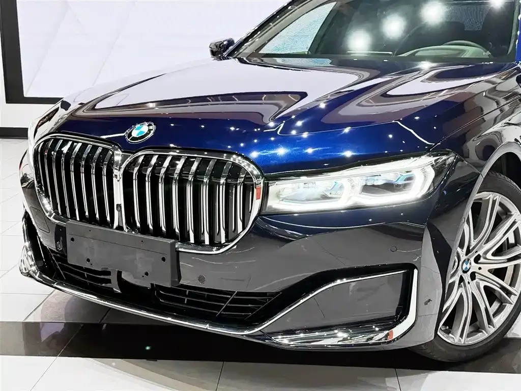 BMW 7 Series — фото 5