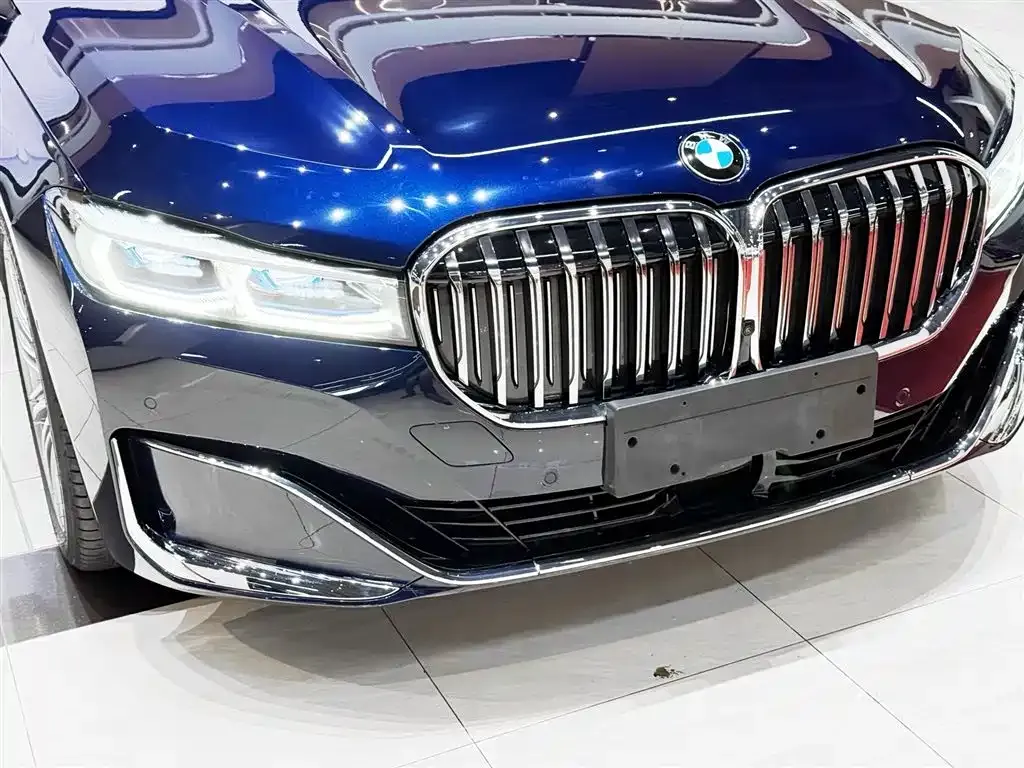BMW 7 Series — фото 6