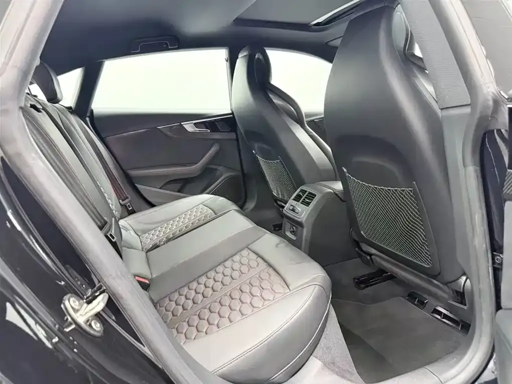 Audi RS 5 2024 из CN, фото 8