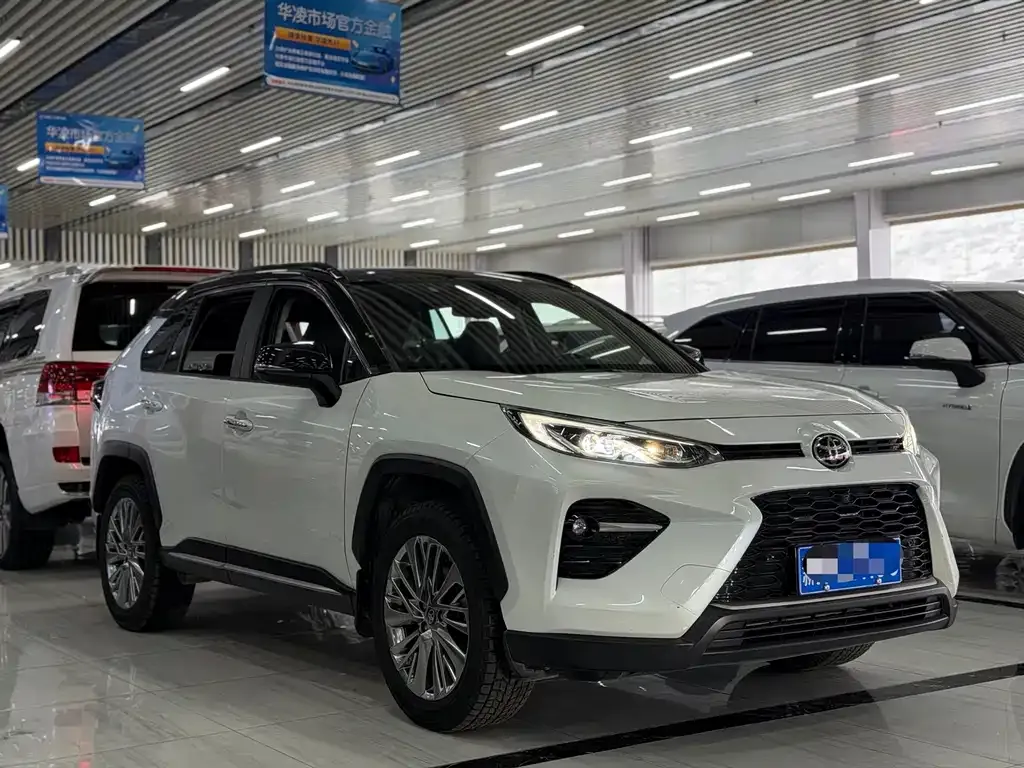 Toyota Wildlander 2022 из CN, фото 8