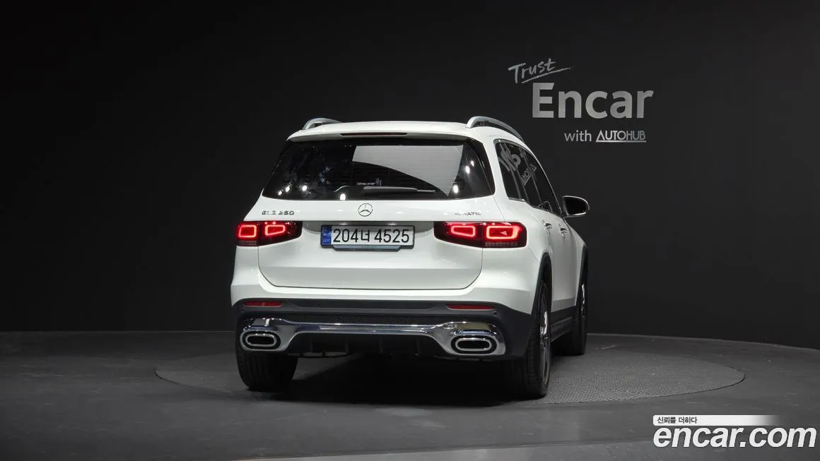 Mercedes-Benz GLB-Class — фото 2