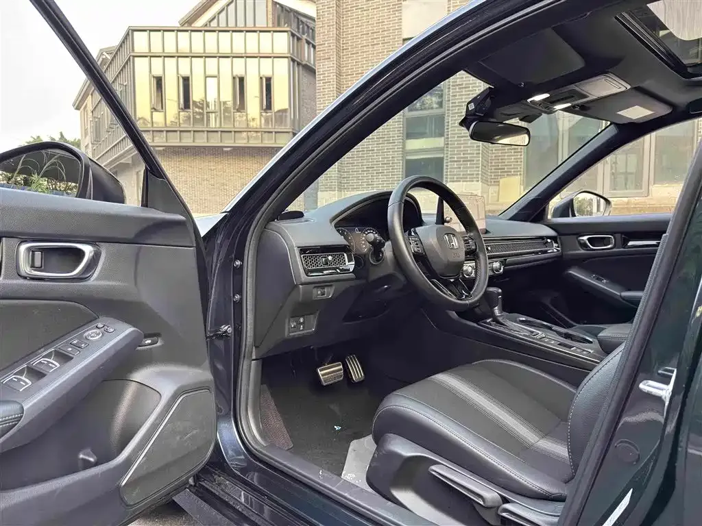 Honda Civic 2024 из CN, фото 3
