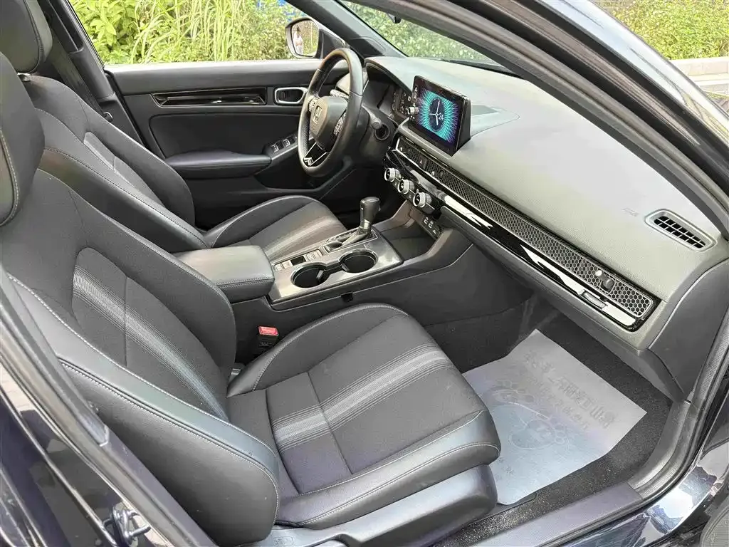Honda Civic 2024 из CN, фото 2