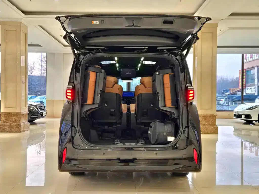 Toyota Alphard 2025 из CN, фото 8