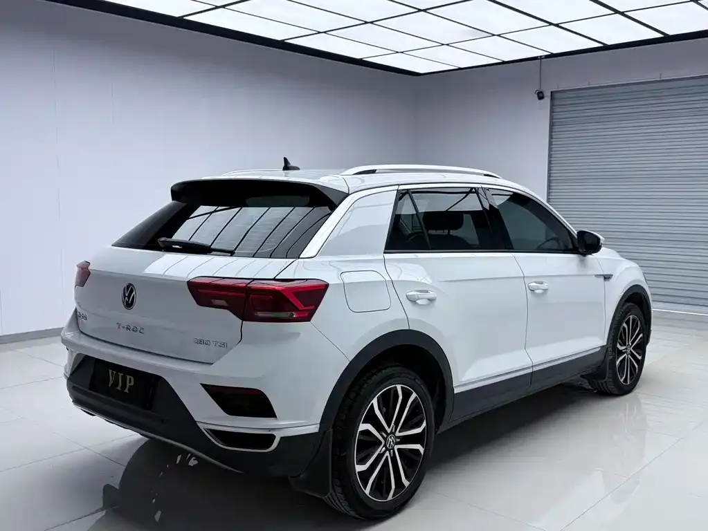 Volkswagen T-Roc 2023 из CN, фото 4