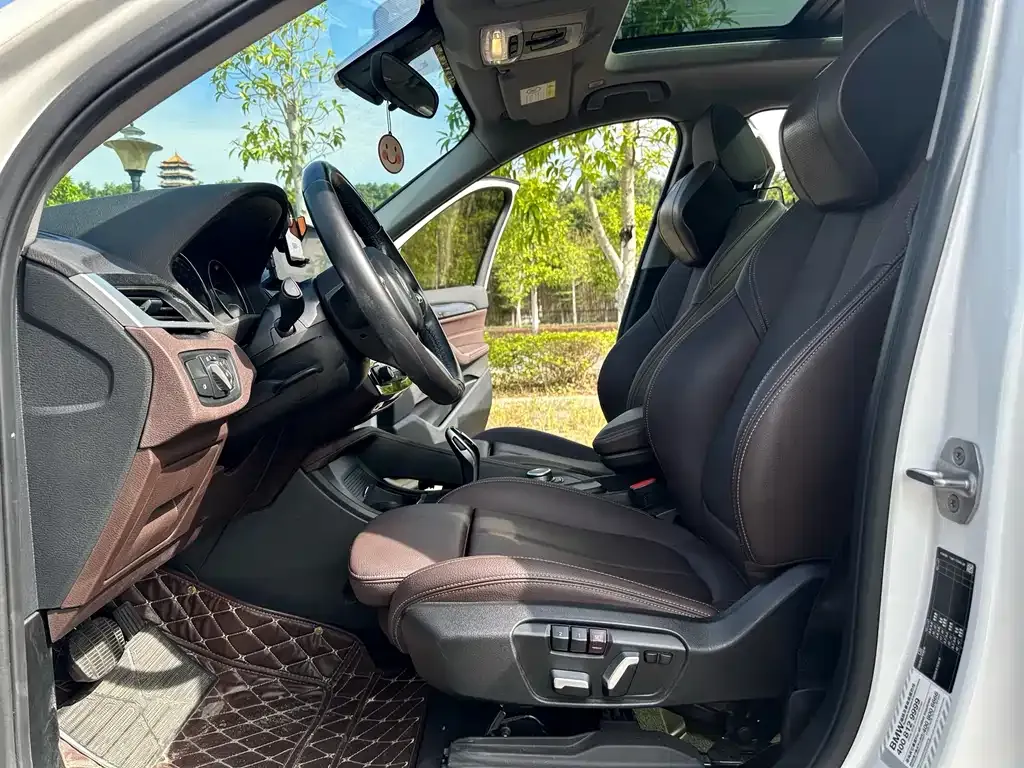 BMW X1 2021 из CN, фото 7