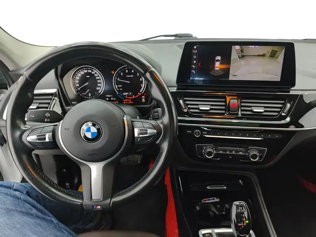 BMW 1 Series 2022 из CN, фото 8