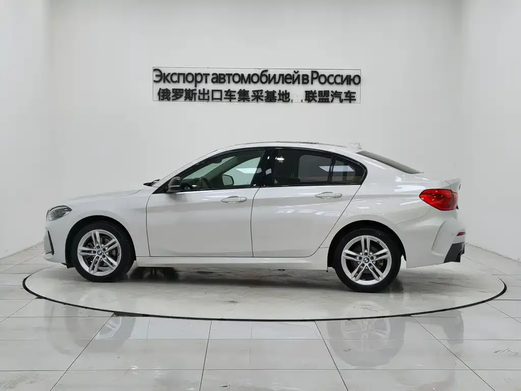 BMW 1 Series 2022 из CN, фото 3