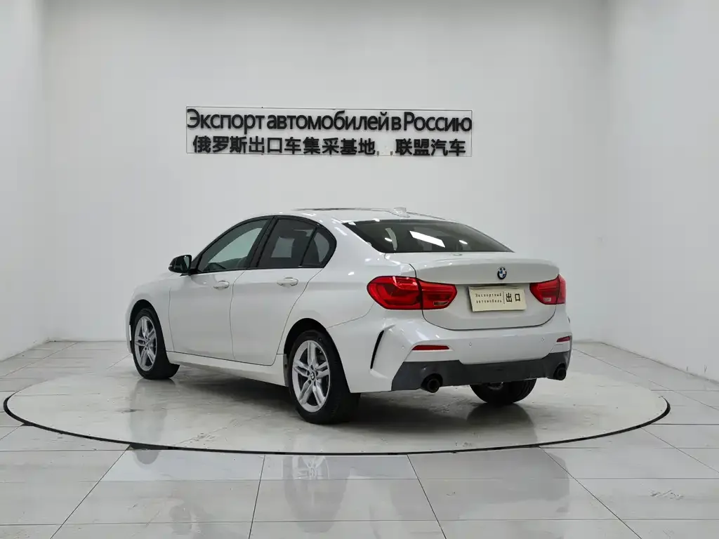 BMW 1 Series 2022 из CN, фото 2