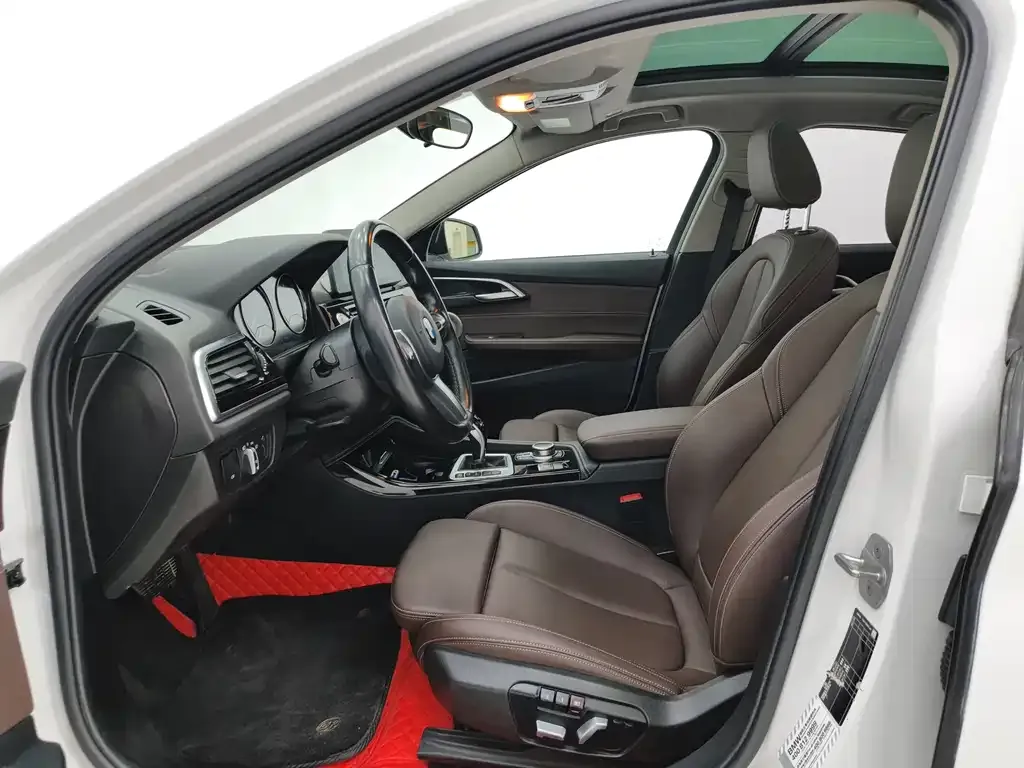 BMW 1 Series 2022 из CN, фото 4