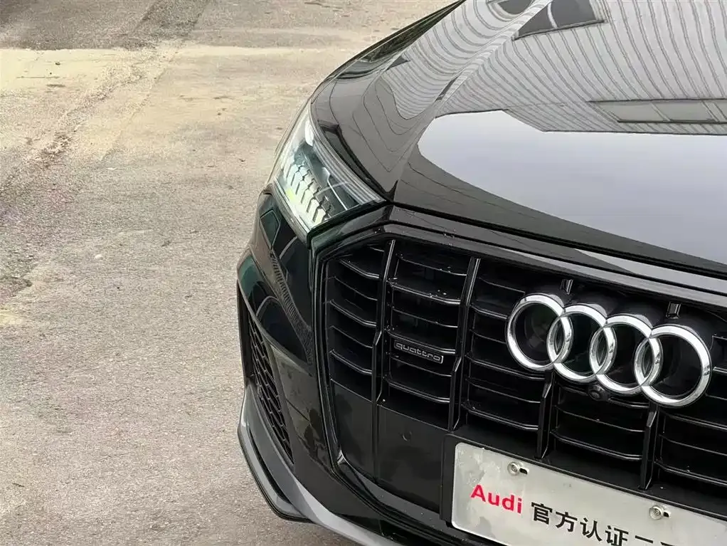 Audi Q7 2022 из CN, фото 4