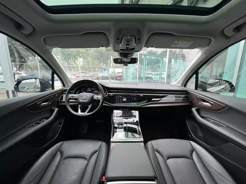 Audi Q7 2022 из CN, фото 3