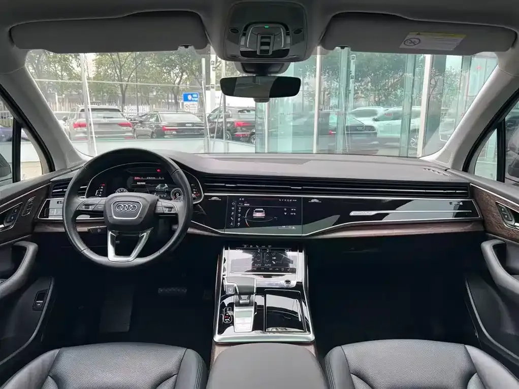 Audi Q7 2022 из CN, фото 10