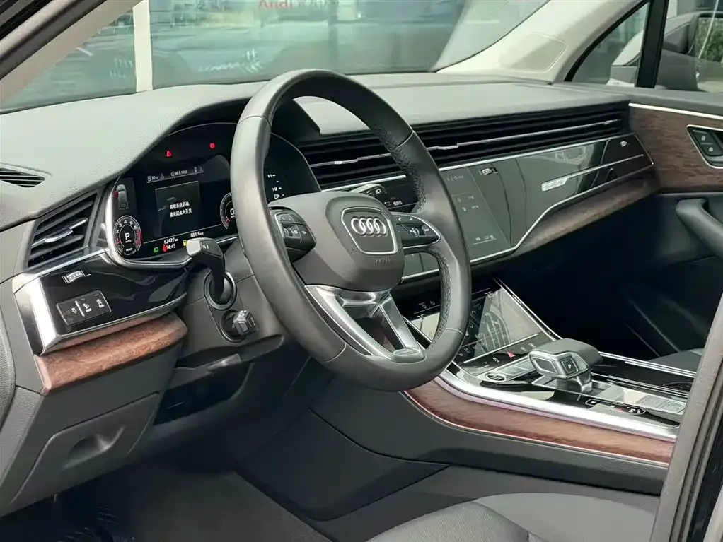 Audi Q7 2022 из CN, фото 8